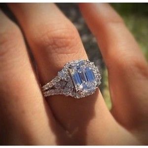 Designer ZirconRing - Valuable - Amazing Prestige - Quality - With Diamond Style